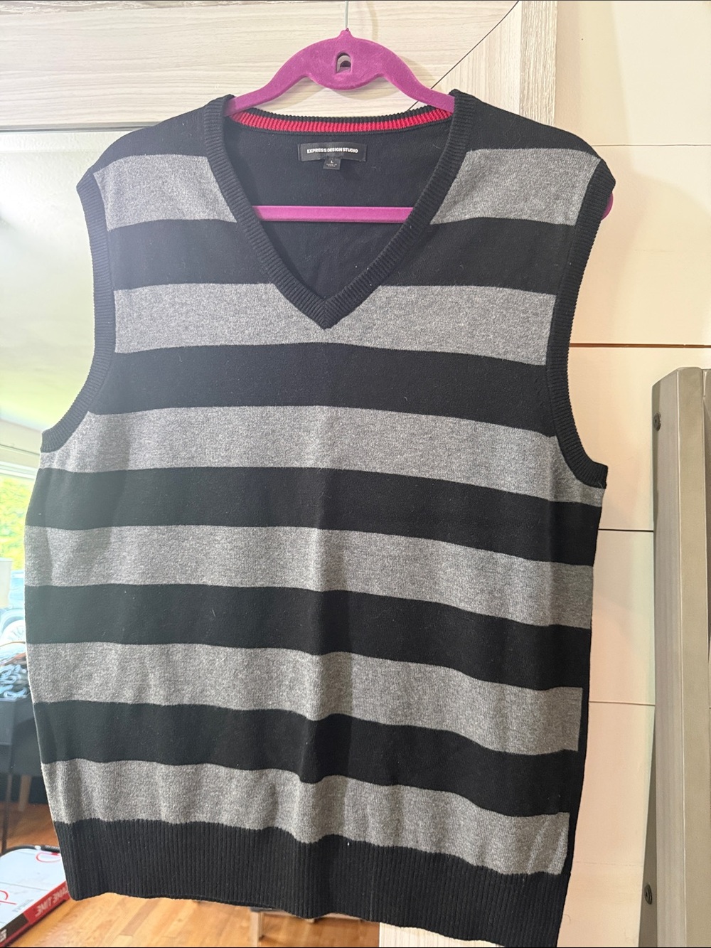 Express Striped V-Neck Sweater Vest - Black & Gray